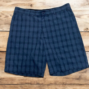 Greg Norman for Tasso Elba Men’s Size 38 Plaid Golf Shorts Navy Blue Polyester